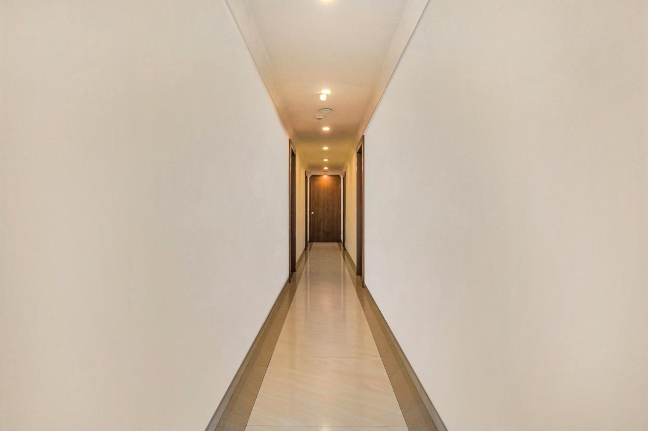 Vaccinated Staff- Townhouse Oak Hotel Silvotel Indore Exterior foto